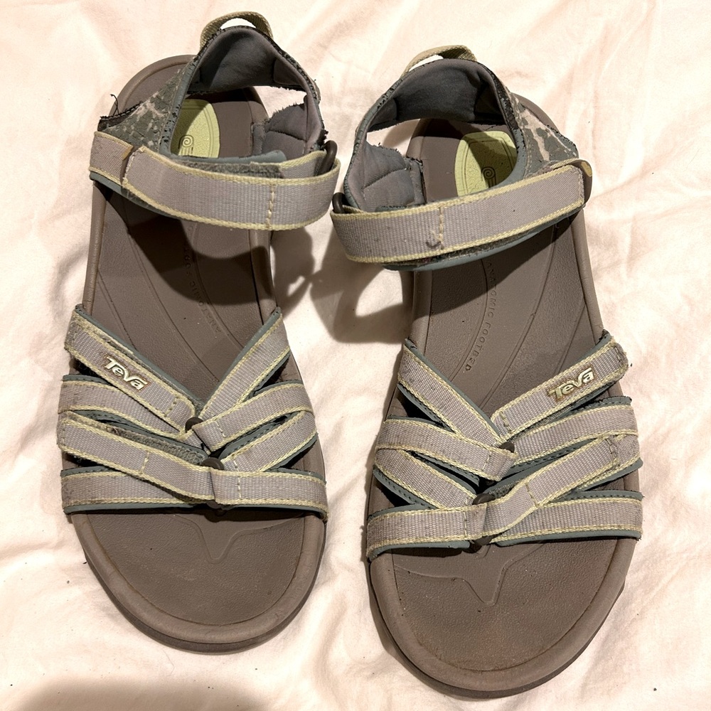 Teva water beach sun sandal size 9